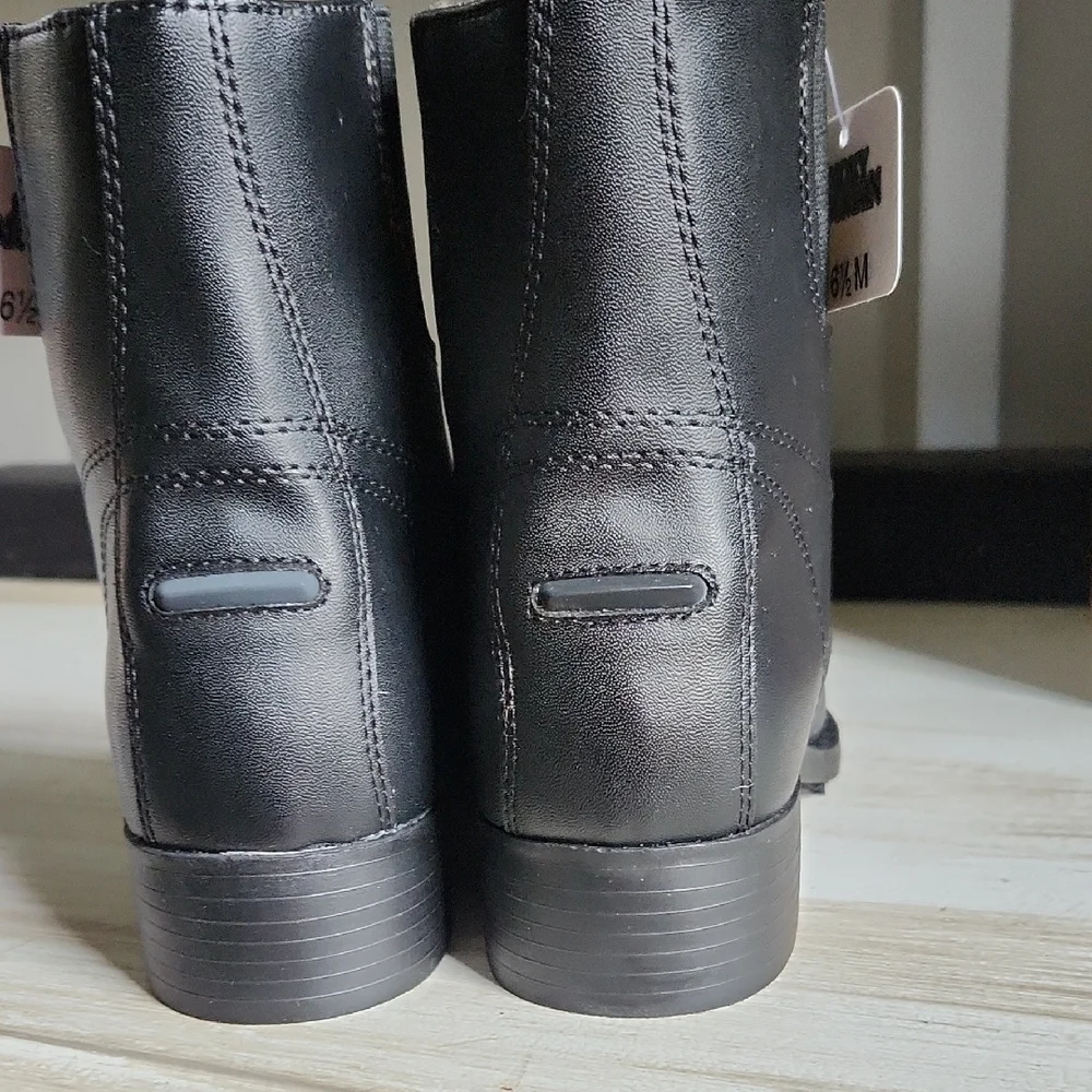 Elegant Black Ankle Boots by Stone Mountain - Picture 5 of 7